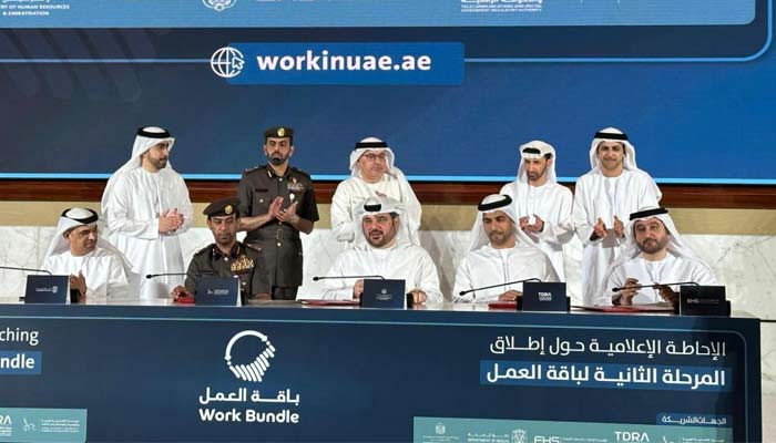 UAE reduces the 30-day work visa
